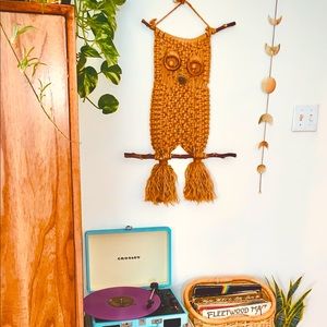 Vintage bohemian owl macrame decor